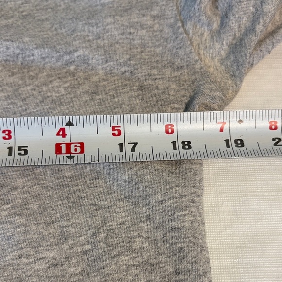 TNA Heather Gray Short Sleeve Tee - Picture 6 of 7